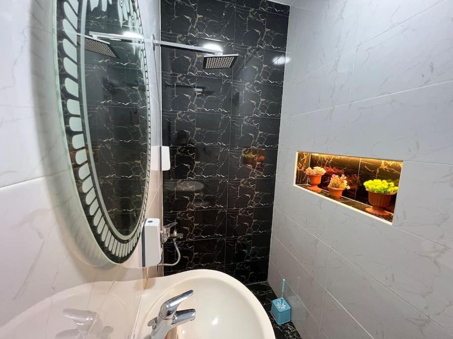 Luxury Apartment Downtown Cairo Exterior photo